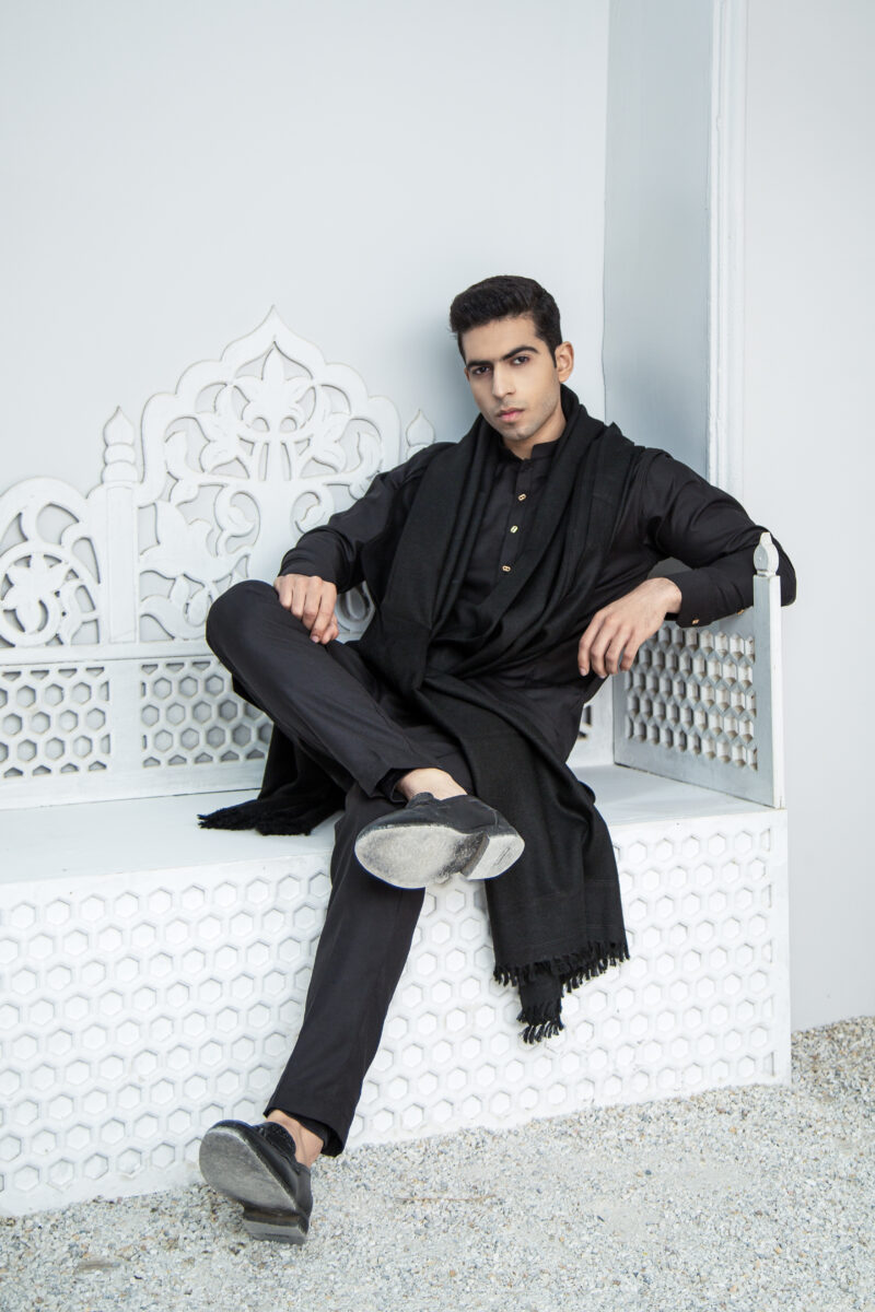 Black Pashmina Shawl - Image 4